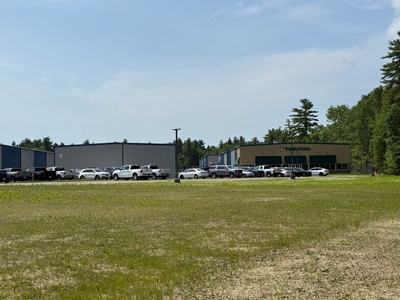 370 Wareham St, Middleborough, MA à louer - Photo de l’immeuble – Image 3 sur 8