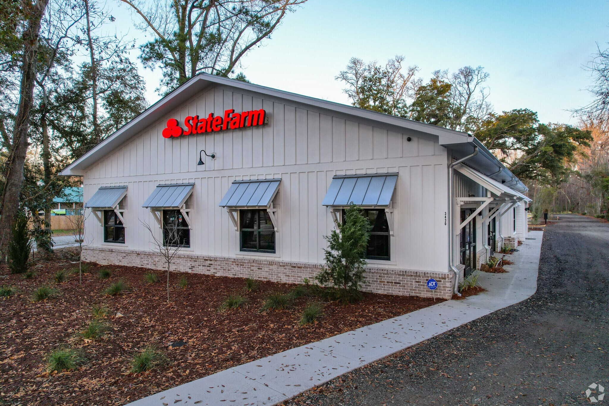 3430 Maybank Hwy, Johns Island, SC à louer Photo principale– Image 1 sur 28
