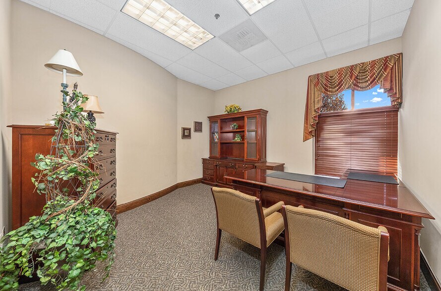 1776 Legacy Cir, Naperville, IL à louer - Photo de l’immeuble – Image 3 sur 14