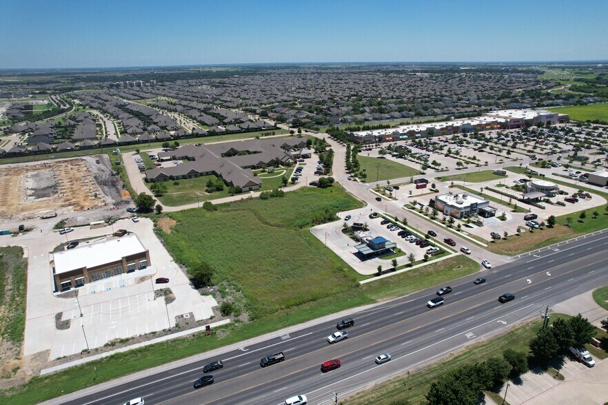 1782 N Highway 77, Waxahachie, TX à vendre - Aérien – Image 1 sur 2