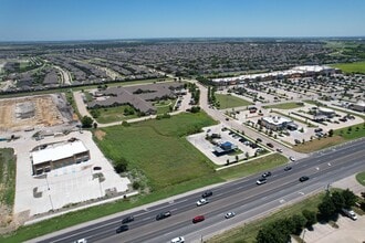 1782 N Highway 77, Waxahachie, TX - VUE AÉRIENNE  vue de carte