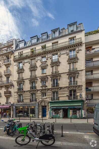 Bureau dans Paris à louer - Photo de l’immeuble – Image 2 sur 2