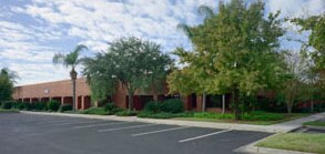 4900 Creekside Dr, Clearwater, FL à louer - Photo de l’immeuble – Image 3 sur 19