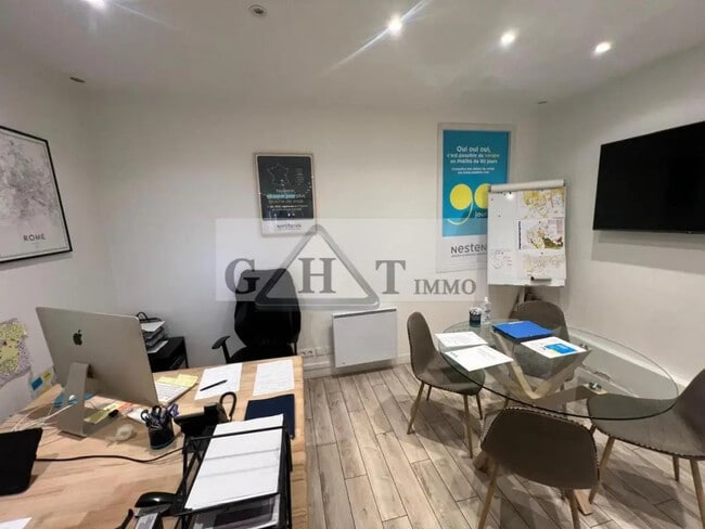 Plus de détails pour Local commercial à vendre