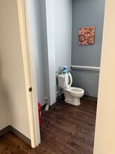 4200 Edmondson Ave, Baltimore, MD à louer Photo intérieure– Image 1 sur 8