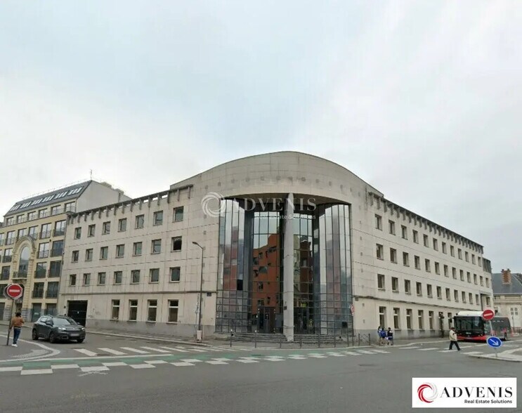 Bureau dans Lille à louer - Photo de l’immeuble – Image 1 sur 4