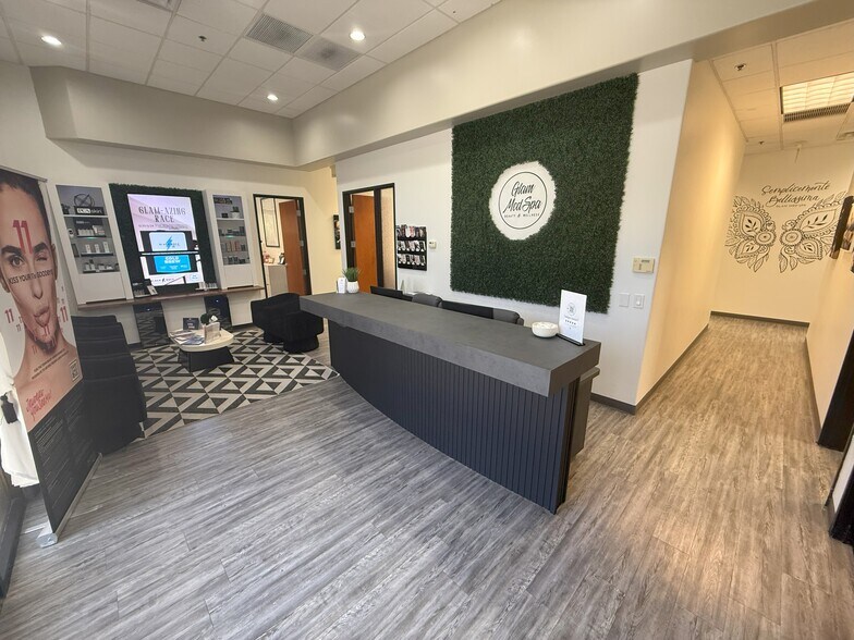 3048 E Baseline Rd, Mesa, AZ à louer - Photo de l’immeuble – Image 2 sur 6