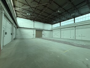 2224 Industrial Dr, Bethlehem, PA à louer Photo intérieure– Image 2 sur 4