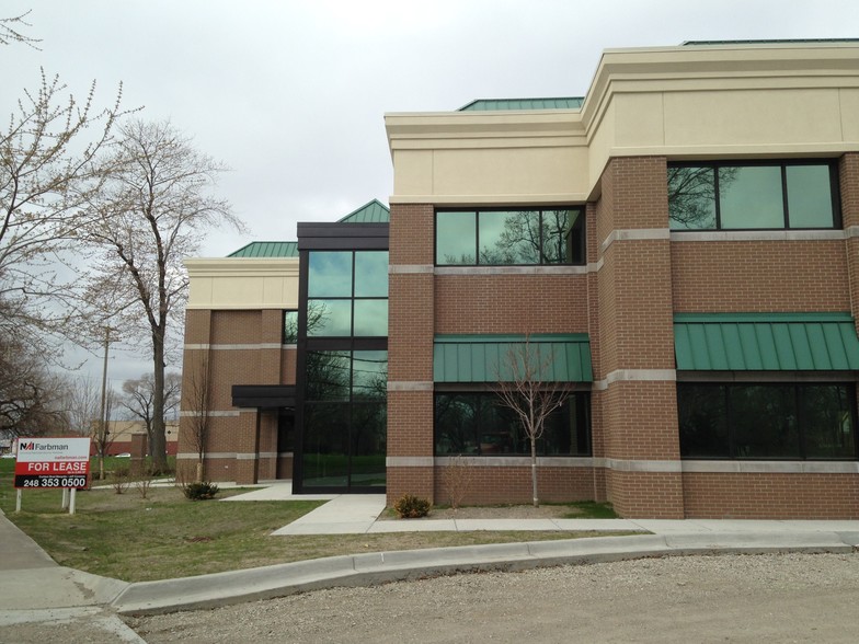 9550 Dix St, Dearborn, MI à louer - Photo principale – Image 1 sur 2