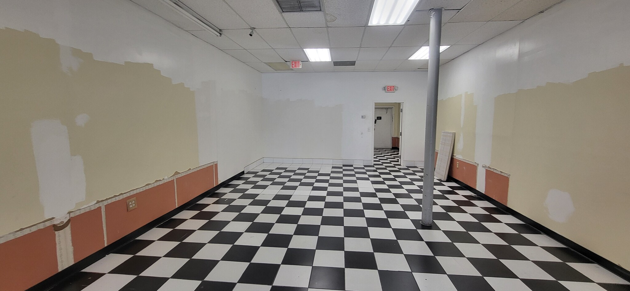 5301-5315 W 20th Ave, Hialeah, FL à louer Photo de l’immeuble– Image 1 sur 4