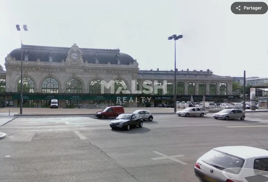 Local commercial dans Lyon à louer - Photo de l’immeuble – Image 3 sur 5