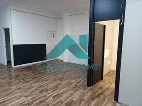 Local commercial dans Cáceres, Cáceres à louer Photo intérieure– Image 2 sur 5