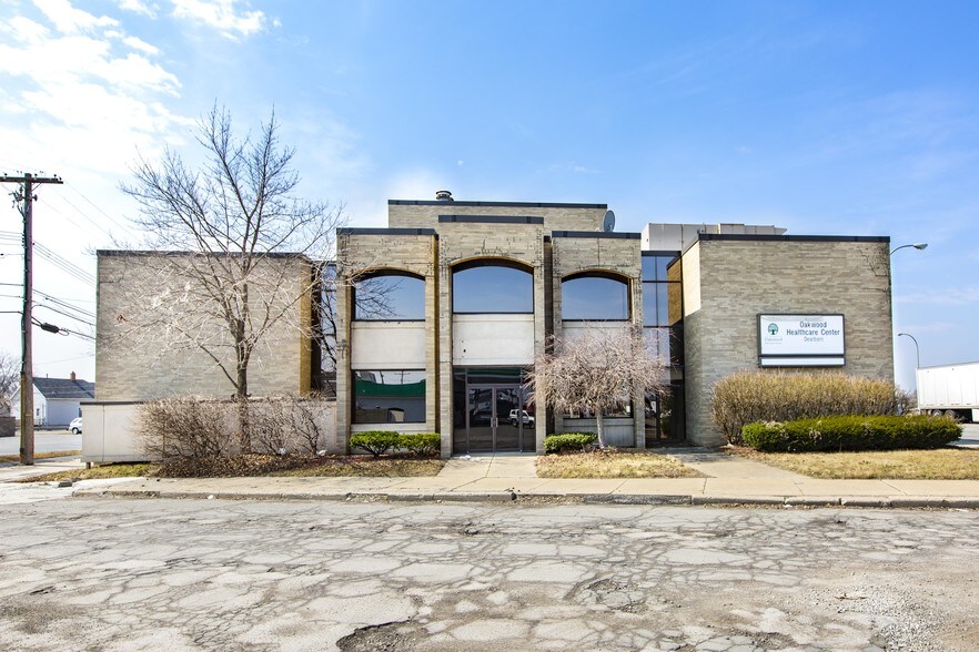 10151 Michigan Ave, Dearborn, MI à louer - Photo de l’immeuble – Image 2 sur 3