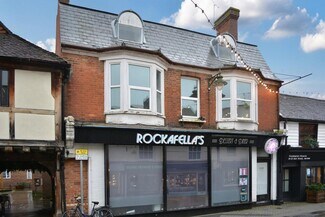 Plus de détails pour 17 East St, Horsham - Local commercial à louer