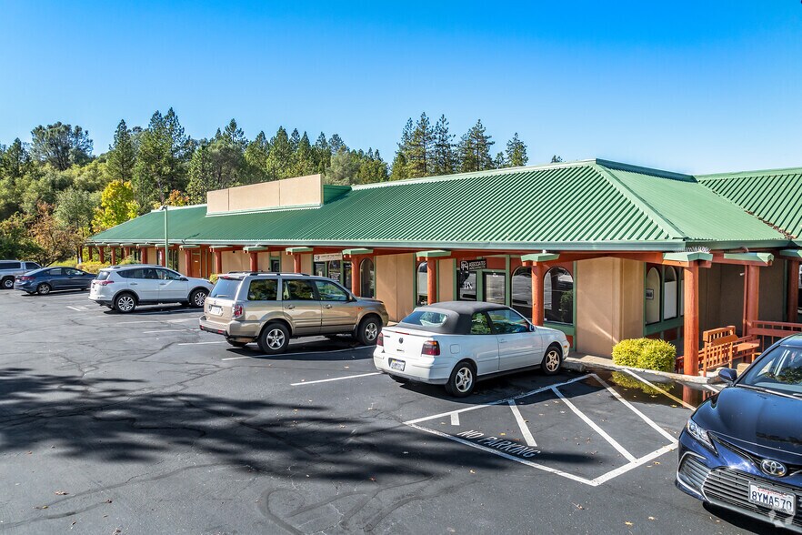 10868-10966 Combie Rd, Auburn, CA à louer - Photo de l’immeuble – Image 3 sur 21