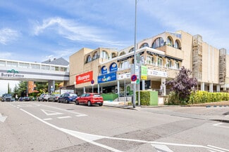 Plus de détails pour Calle Comunidad de Madrid, 37, Las Rozas de Madrid - Local commercial à vendre