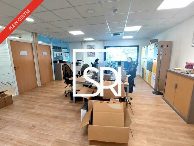 Plus de détails pour Bureau à louer