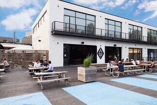 Plus de détails pour 4346 12th St, Long Island City, NY - Bureau/Local commercial, Local commercial à louer