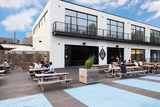 Plus de détails pour 4346 12th St, Long Island City, NY - Bureau/Local commercial, Local commercial à louer