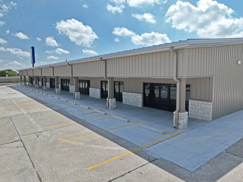 6940 S Padre Island Dr, Corpus Christi, TX à louer - Photo de l’immeuble – Image 2 sur 8