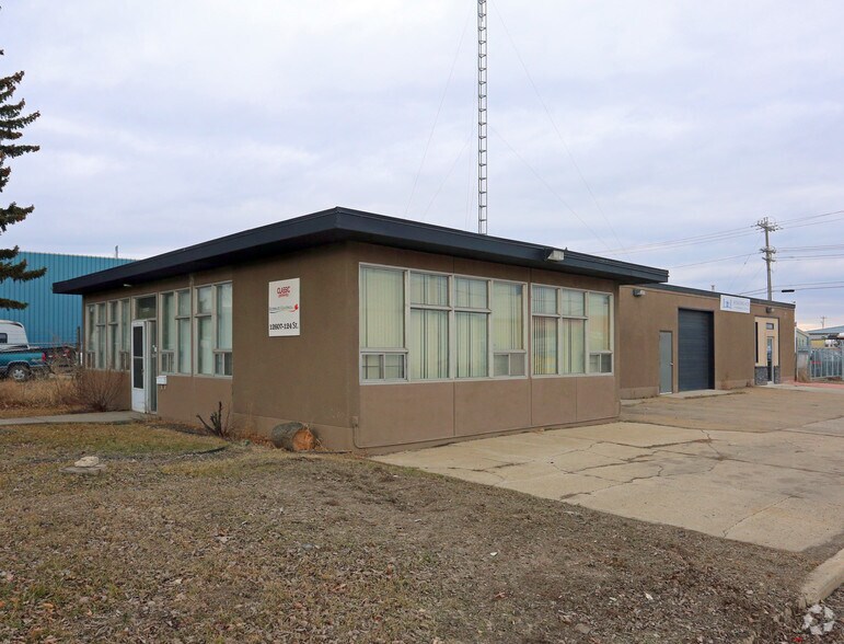 12607 124th St NW, Edmonton, AB à vendre - Photo principale – Image 1 sur 2