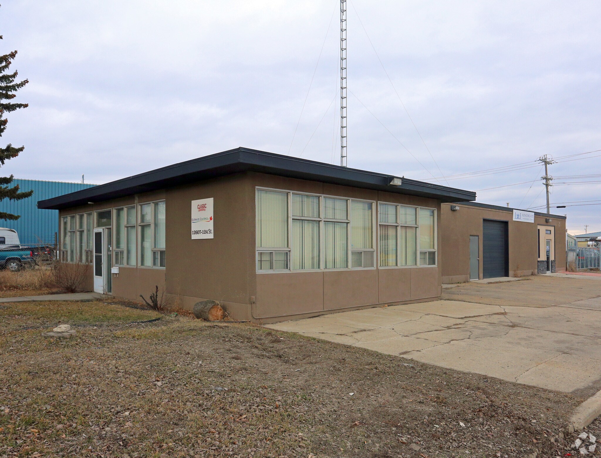 12607 124th St NW, Edmonton, AB à vendre Photo principale– Image 1 sur 3