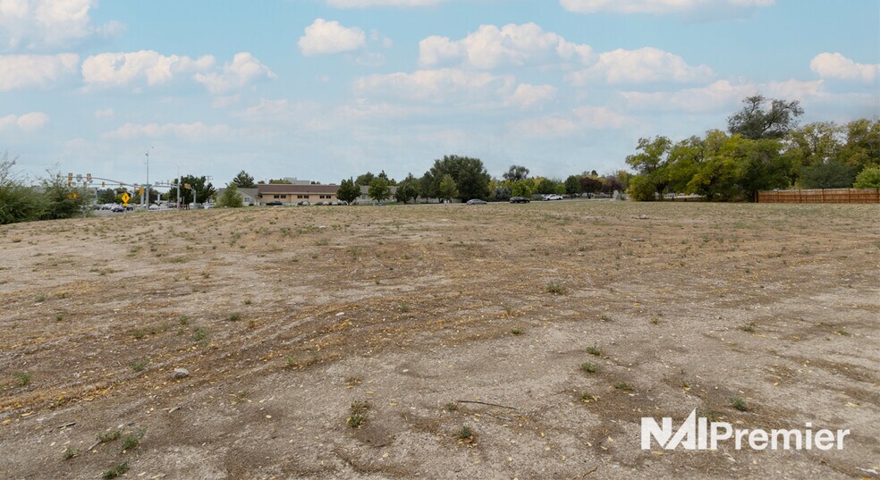 6196 S Redwood Rd, Taylorsville, UT à vendre - Photo de l’immeuble – Image 3 sur 6