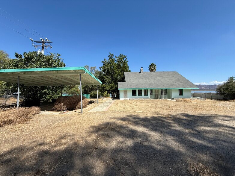 17786 Grand Ave, Lake Elsinore, CA à vendre - Photo de l’immeuble – Image 3 sur 16