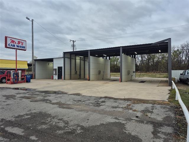 305 Chouteau Ave, Chouteau, OK à vendre - Photo de l’immeuble – Image 2 sur 3
