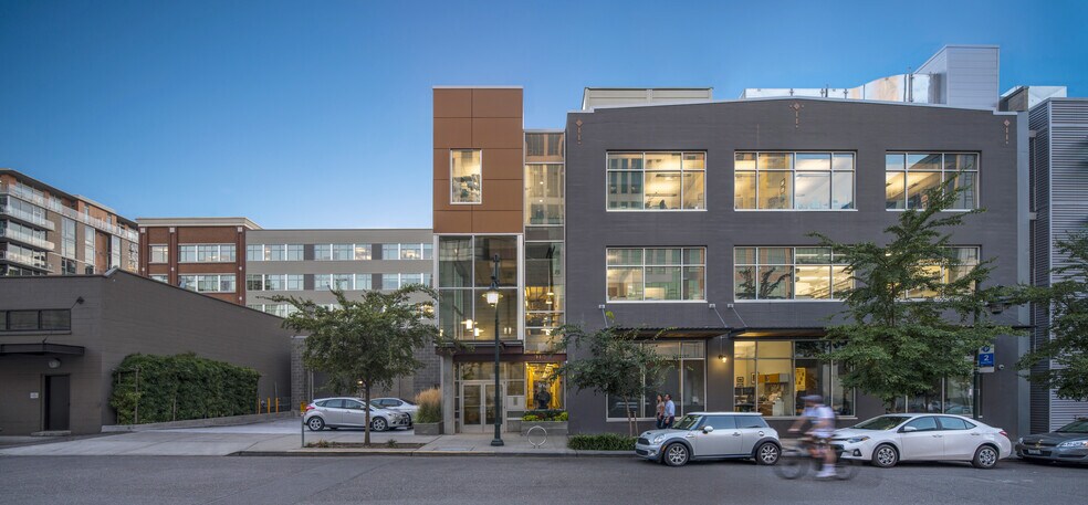 219 Terry Ave N, Seattle, WA à louer - Photo de l’immeuble – Image 1 sur 3