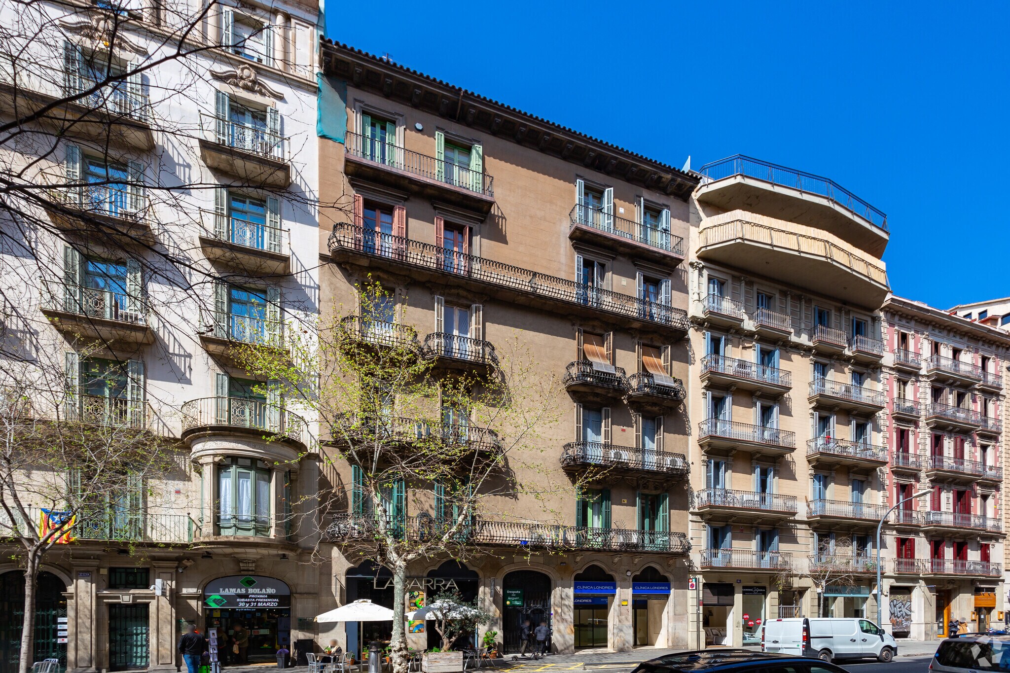 Carrer del Rosselló, 231, Barcelone, Barcelona à louer Photo de l’immeuble– Image 1 sur 6