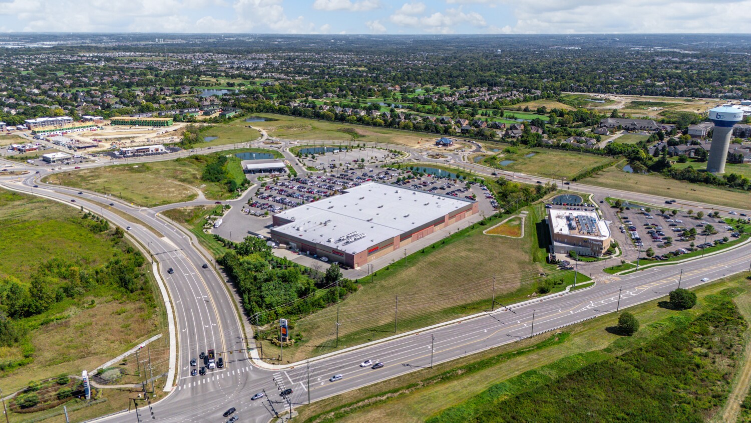 7050 Veterans blvd, Liberty Township, OH à vendre Photo principale– Image 1 sur 24