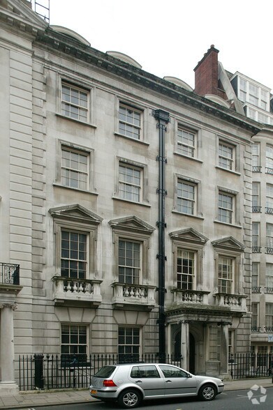 41 Upper Grosvenor St, Londres à vendre - Photo de l’immeuble – Image 2 sur 4