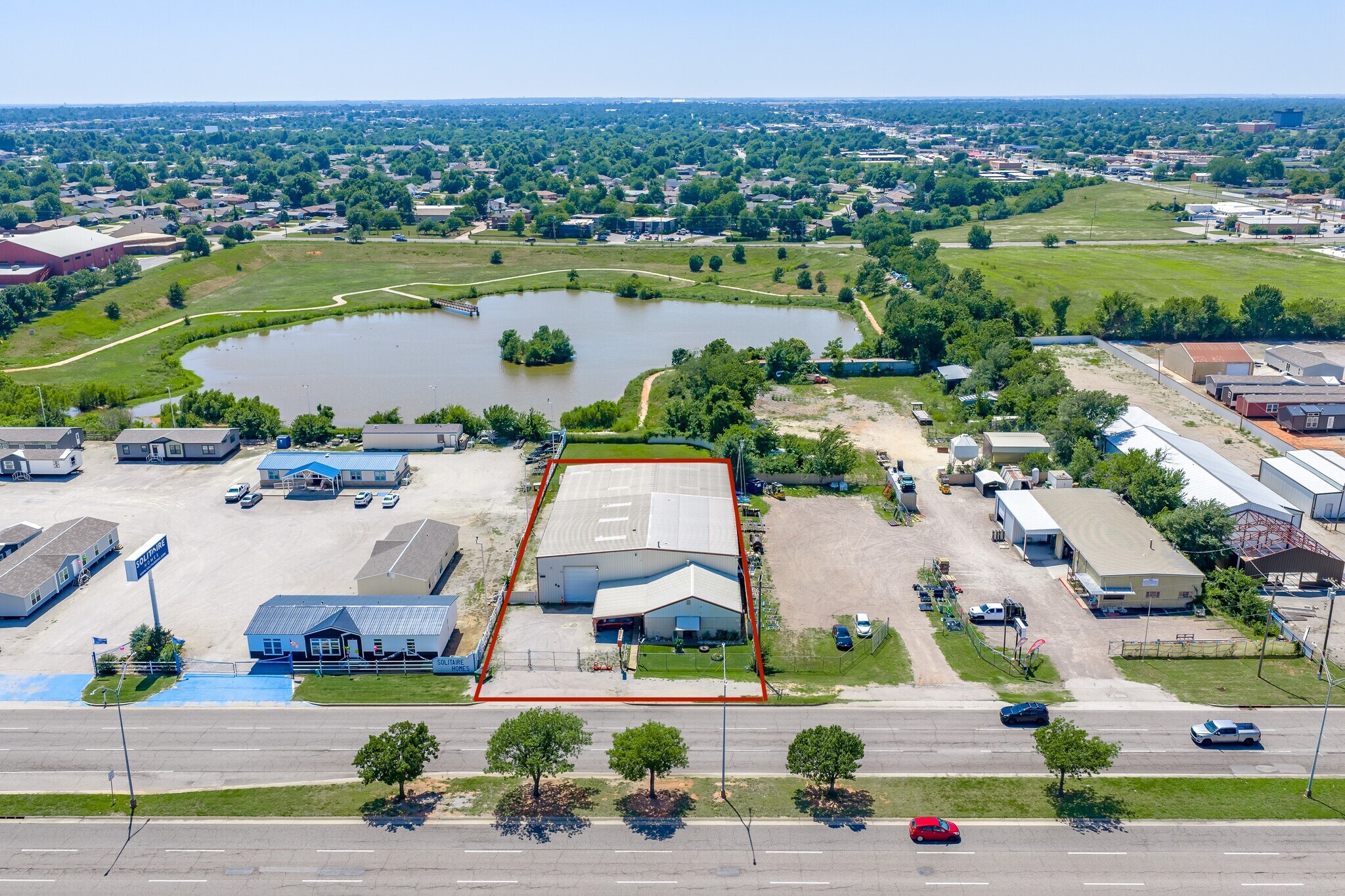 6209 S Shields Blvd, Oklahoma City, OK à vendre Photo de l’immeuble– Image 1 sur 36