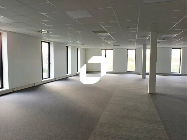 Plus de détails pour 8 Rue Des Peupliers, Lesquin - Bureau à louer