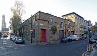 Plus de détails pour 40-50 Bromells Rd, Londres - Local commercial à louer
