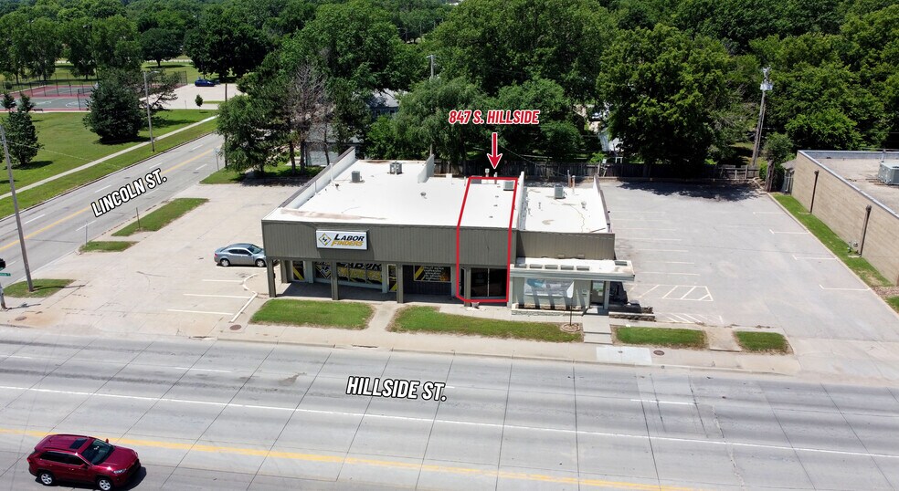 841-849 S Hillside St, Wichita, KS à louer - Photo de l’immeuble – Image 2 sur 3
