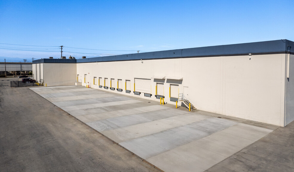 2522 E 37th St, Vernon, CA à louer - Photo de l’immeuble – Image 3 sur 8