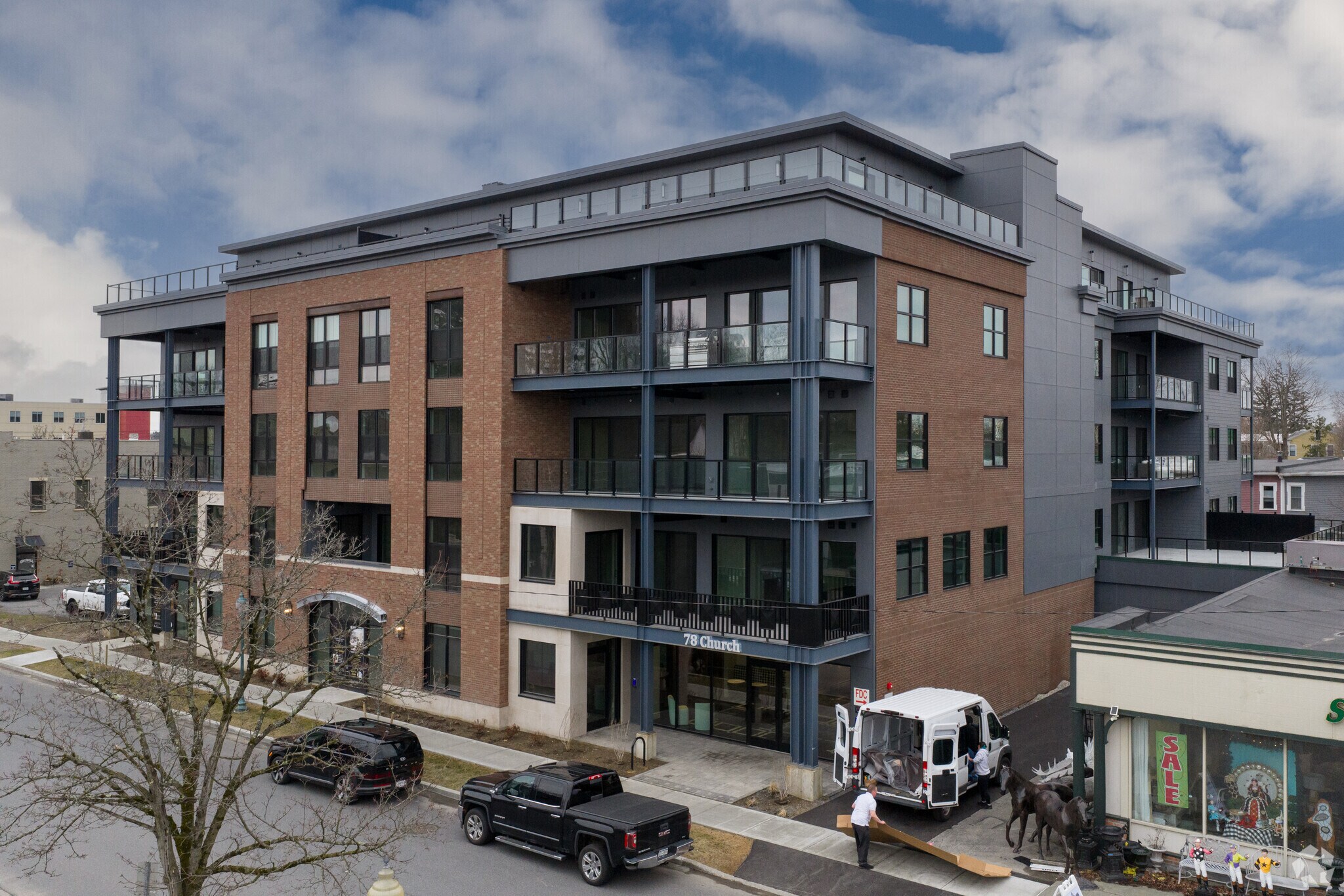 78 Church St, Saratoga Springs, NY à vendre Photo principale– Image 1 sur 6