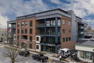 Plus de détails pour 78 Church St, Saratoga Springs, NY - Logement à vendre