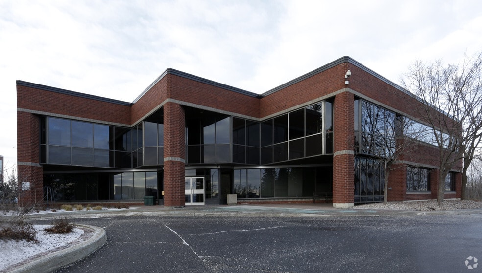 21 Fitzgerald Rd, Ottawa, ON à louer - Photo de l’immeuble – Image 1 sur 4