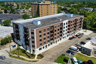 Plus de détails pour 9201 Milwaukee ave, Niles, IL - Local commercial à louer