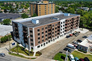 Plus de détails pour 9201 Milwaukee ave, Niles, IL - Local commercial à louer