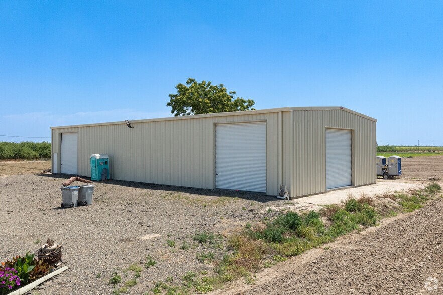 317 W. Jensen Avenue, Fresno, CA à louer - Photo principale – Image 1 sur 4