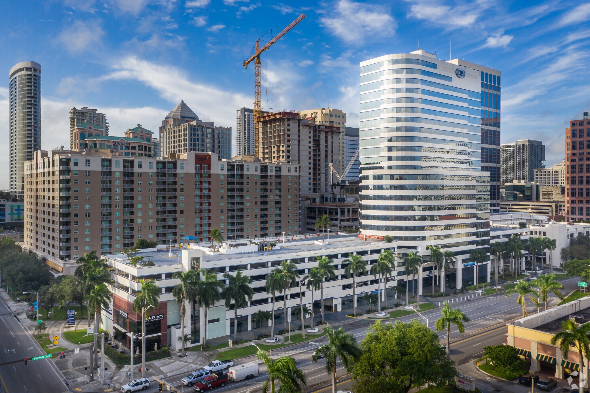500 E Broward Blvd, Fort Lauderdale, FL à louer Photo de l’immeuble– Image 1 sur 10