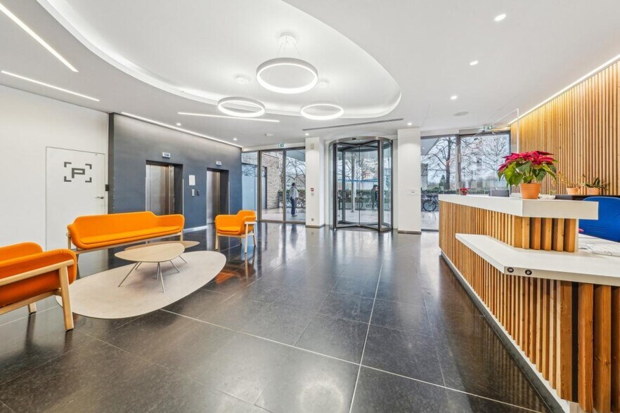 27-29 Quai Gallieni, Suresnes à louer - Hall d’entrée – Image 2 sur 12