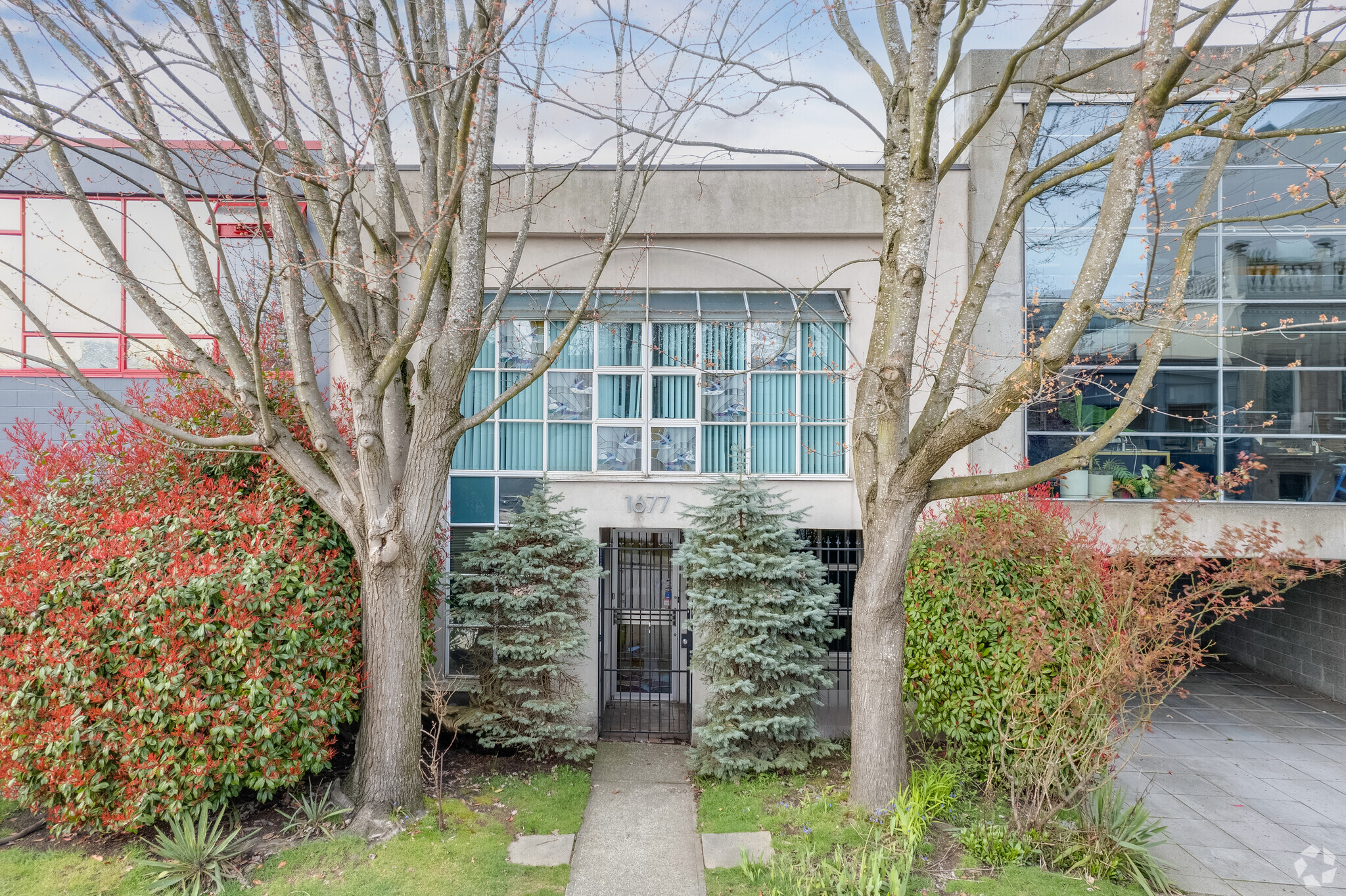 1677, 1687 & 1695 West 2nd Avenue portefeuille de 3 biens à vendre sur LoopNet.fr Photo de l’immeuble– Image 1 sur 3