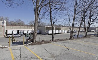 Plus de détails pour 1300 Glenview Ave, Wauwatosa, WI - Industriel/Logistique à louer