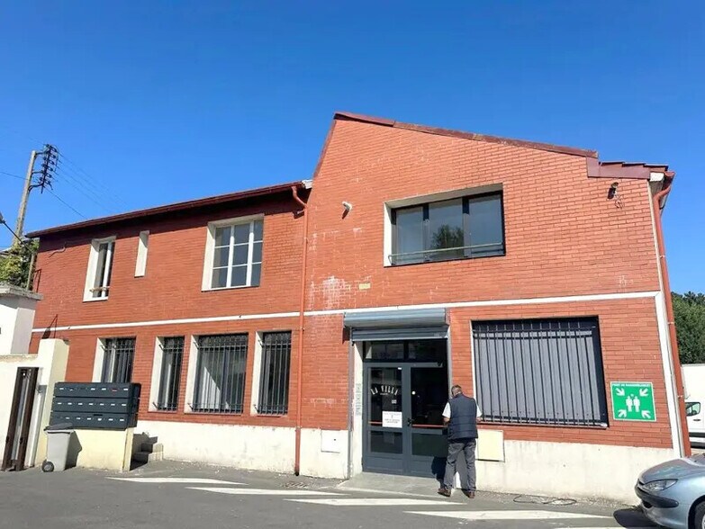 Local d’activités dans Argenteuil à louer - Photo de l’immeuble – Image 1 sur 22