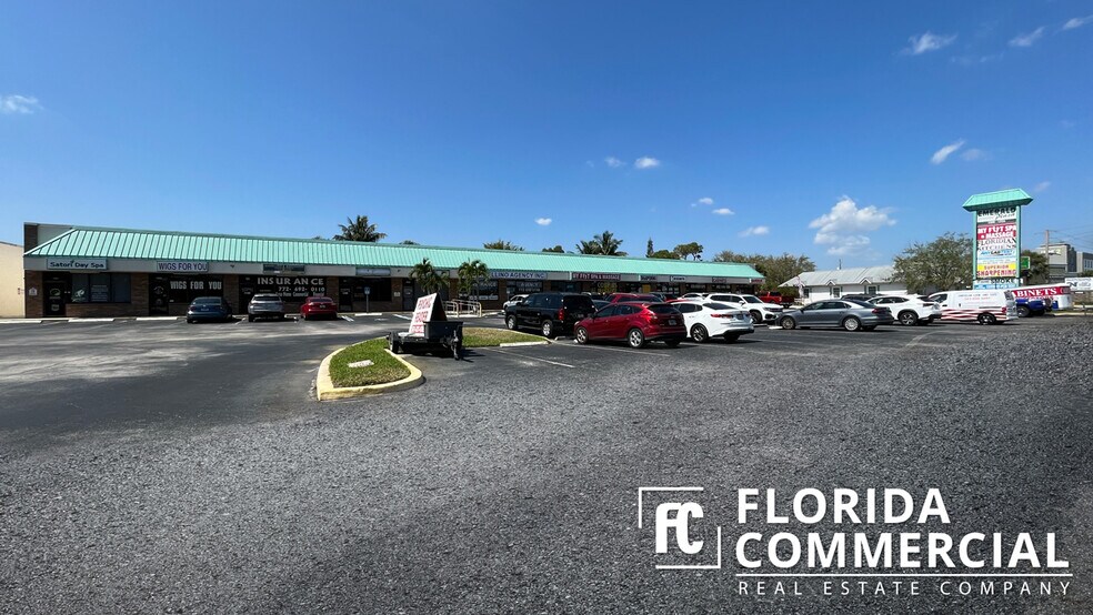 1300-1326 NW Federal Hwy, Stuart, FL à louer - Photo de l’immeuble – Image 3 sur 6